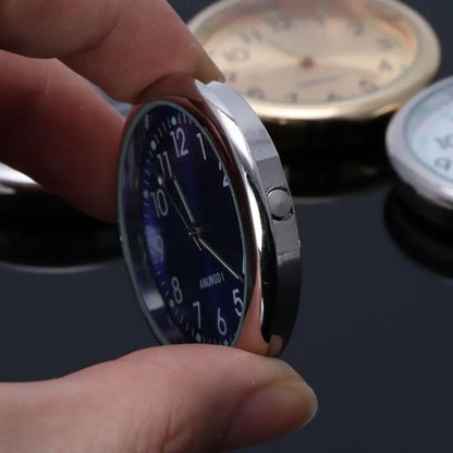 Mini horloge de voiture lumineuse Automobiles montre à coller interne mécanique horloges à Quartz ornement automatique 40/43mm Mini horloge numérique
