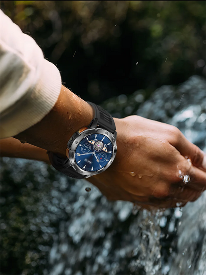 Nouvelle Montre Connectée de Sport Extérieur 2026 pour Hommes avec Boussole, Étanchéité 3ATM, Lampe Torche LED, Suivi de Santé et Appel Bluetooth pour Android et iOS